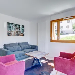 https://chalet-aravis-flumet.hotels-rhonealpes.com